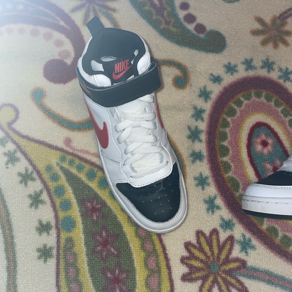 Shoes - Picture 10 of 16